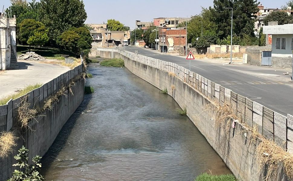 İluh Deresi’ndeki tehlikeli beton bloklar yenilendi