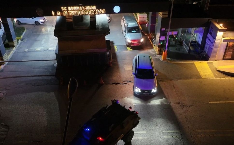 Batman Merkezli Madde Operasyonu: 17 Kişi Tutuklandı!