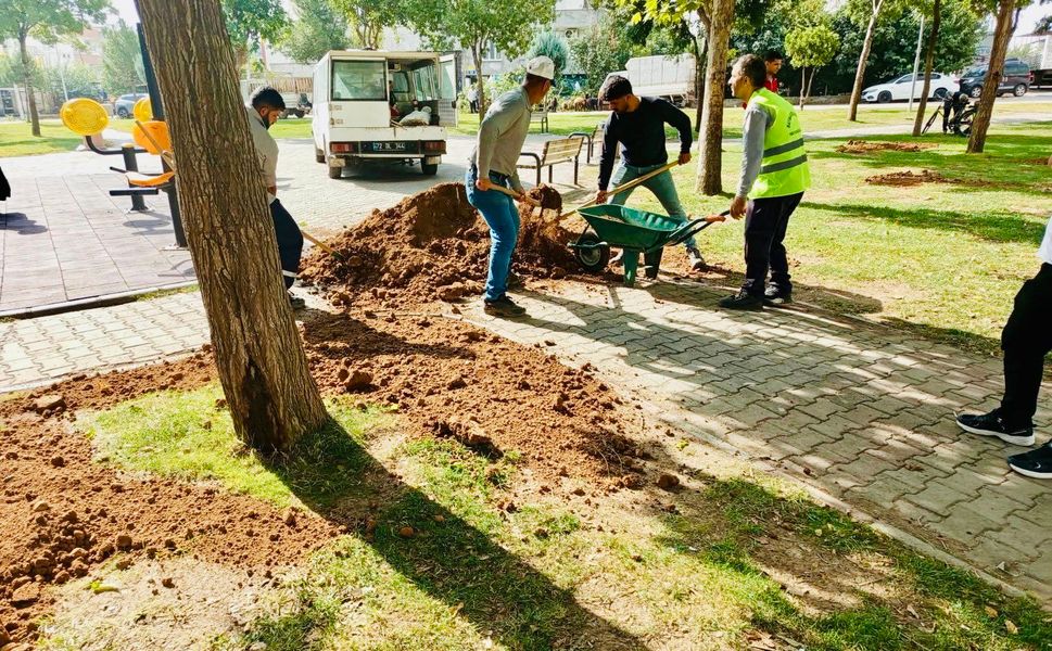 Şirinevler Mahallesi’ndeki İki Park Yenileniyor